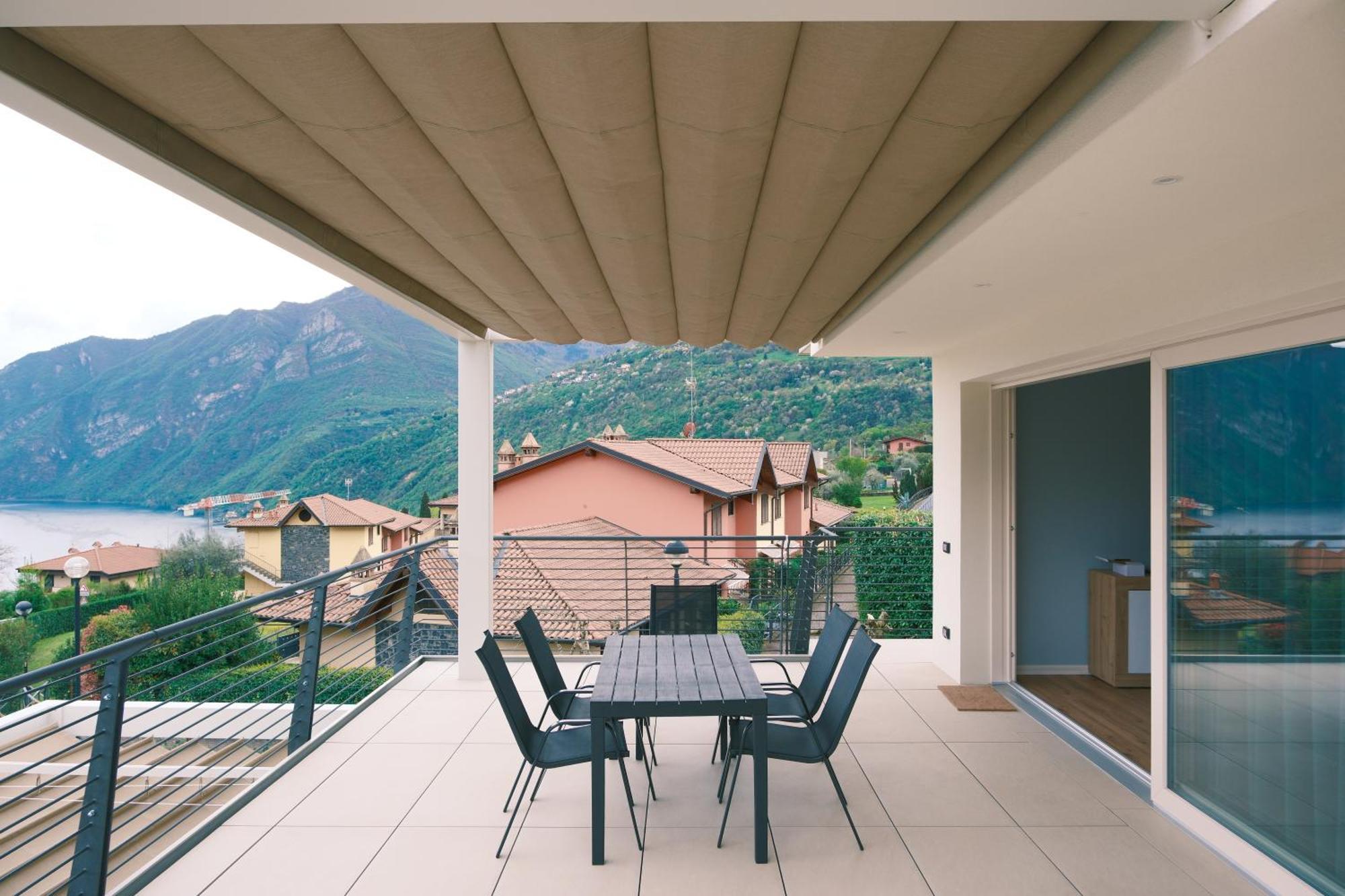 Costa Blu - Terrace Overlooking The Lake & Pool Riva di Solto Exterior foto
