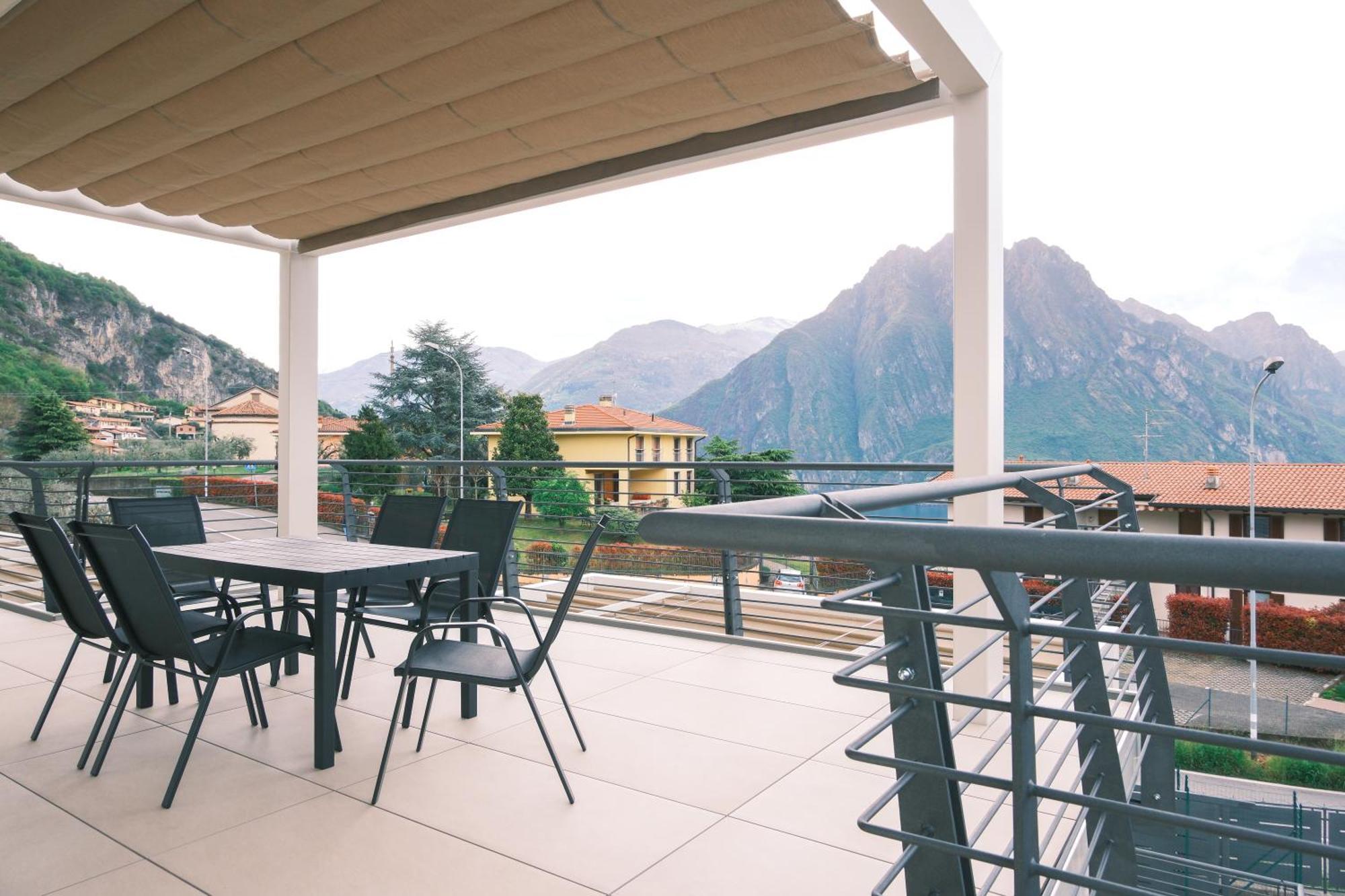 Costa Blu - Terrace Overlooking The Lake & Pool Riva di Solto Exterior foto