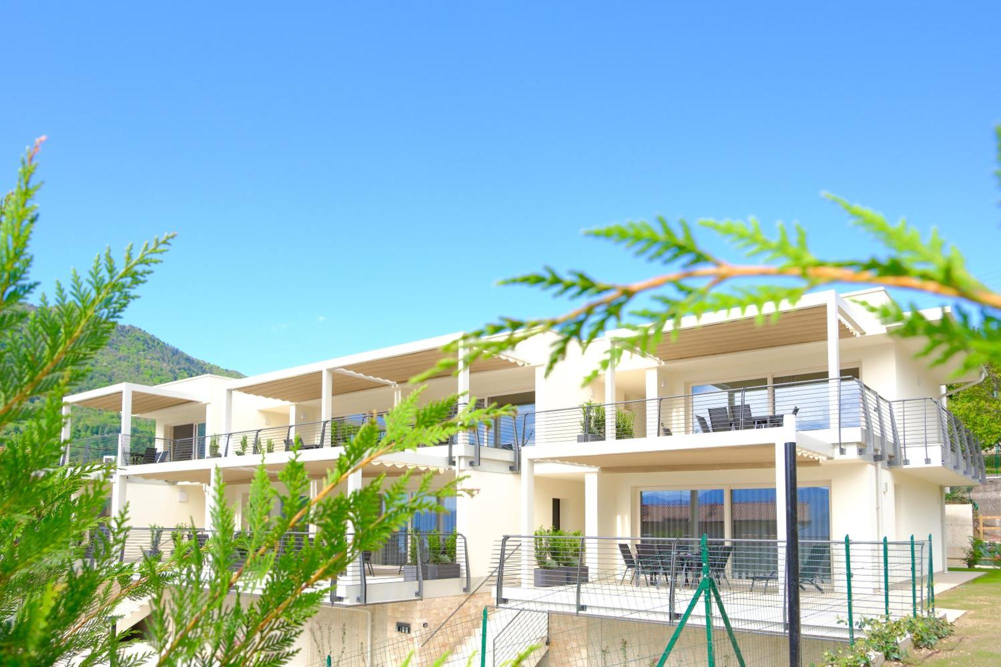 Costa Blu - Terrace Overlooking The Lake & Pool Riva di Solto Exterior foto