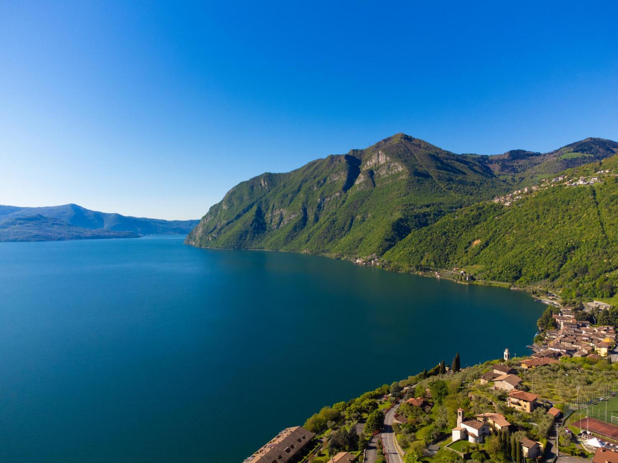 Costa Blu - Terrace Overlooking The Lake & Pool Riva di Solto Exterior foto